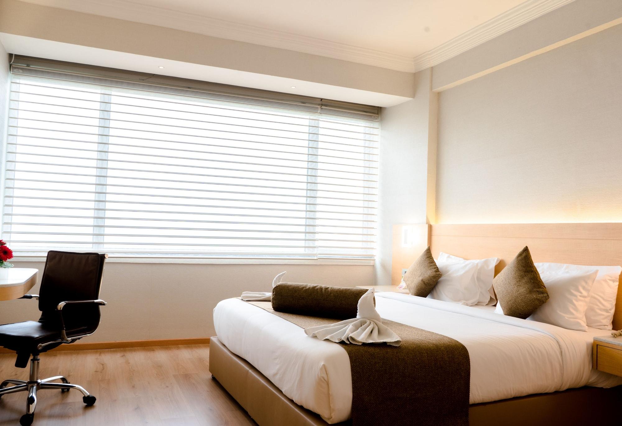 Hotel Gemini Continental, Hazratganj à Lucknow Extérieur photo