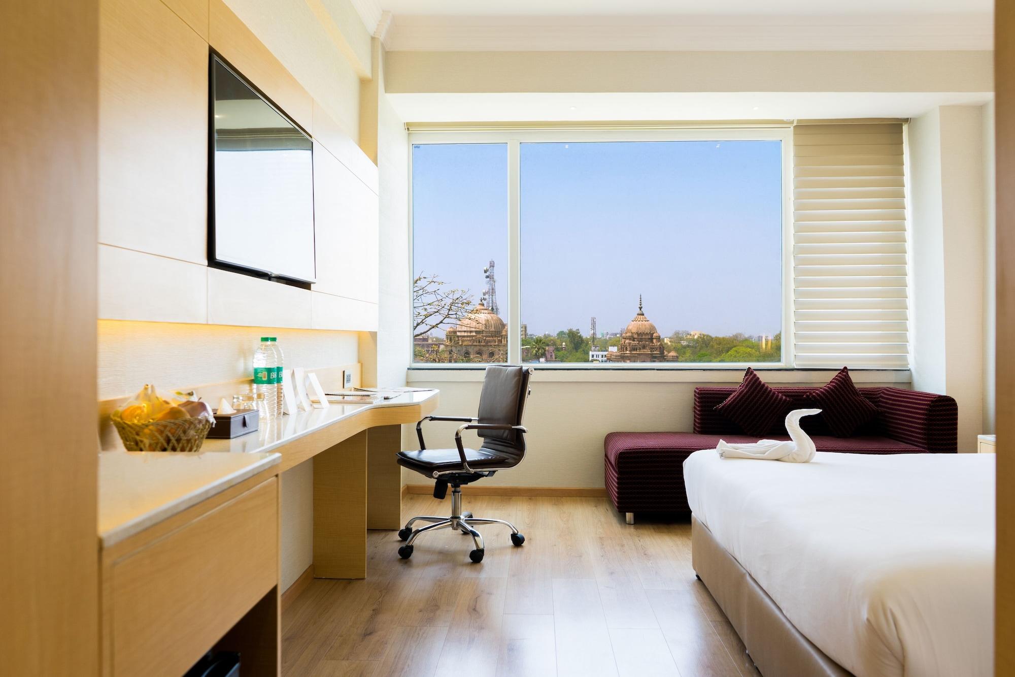 Hotel Gemini Continental, Hazratganj à Lucknow Extérieur photo