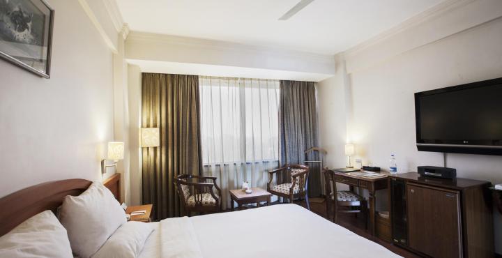 Hotel Gemini Continental, Hazratganj à Lucknow Extérieur photo