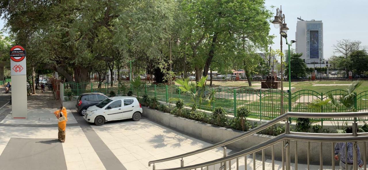 Hotel Gemini Continental, Hazratganj à Lucknow Extérieur photo