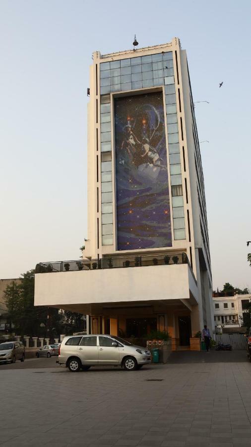 Hotel Gemini Continental, Hazratganj à Lucknow Extérieur photo